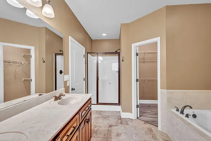 62 Tantallon Dr — Photo 20