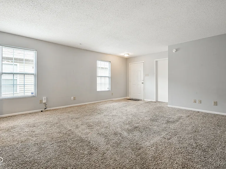 1804 Feather Reed Ln — Photo 23