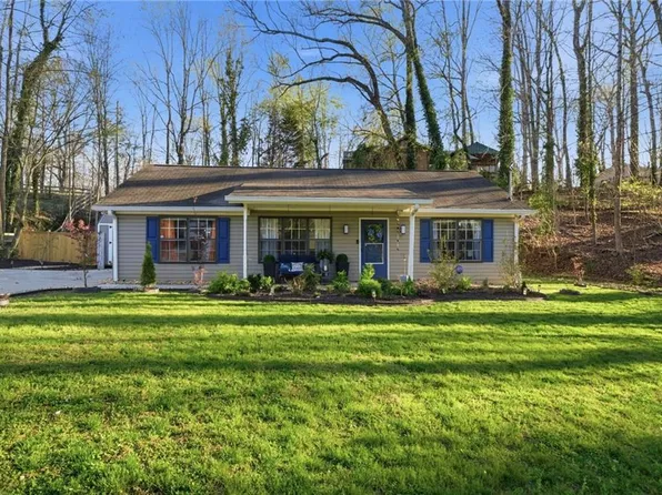6117 Cardinal Dr, Gainesville, GA 30506