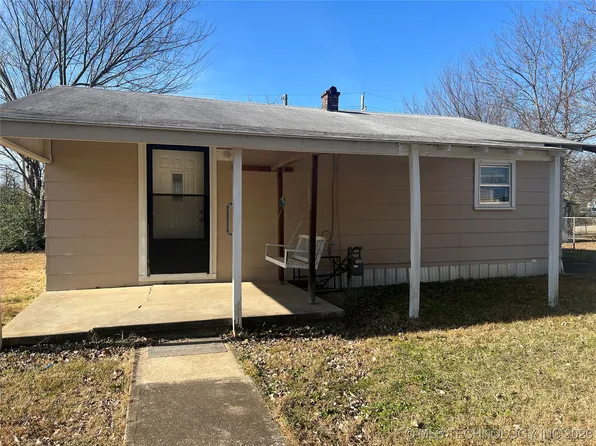 710 S Randal St, Quinton, OK 74561