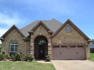 706 Cove Pl, Longview, TX 75604