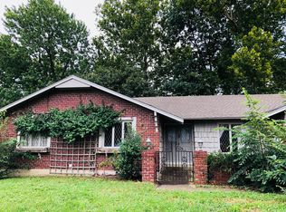 409 Westover Cir, Belton, MO 64012