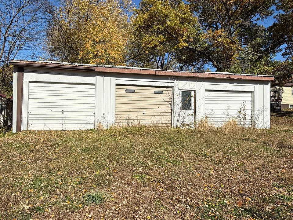 2nd image of 1017 9th St #160