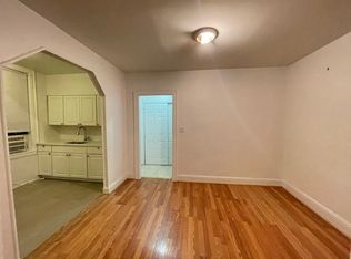 31-33 33rd St #E, Astoria, NY 11106