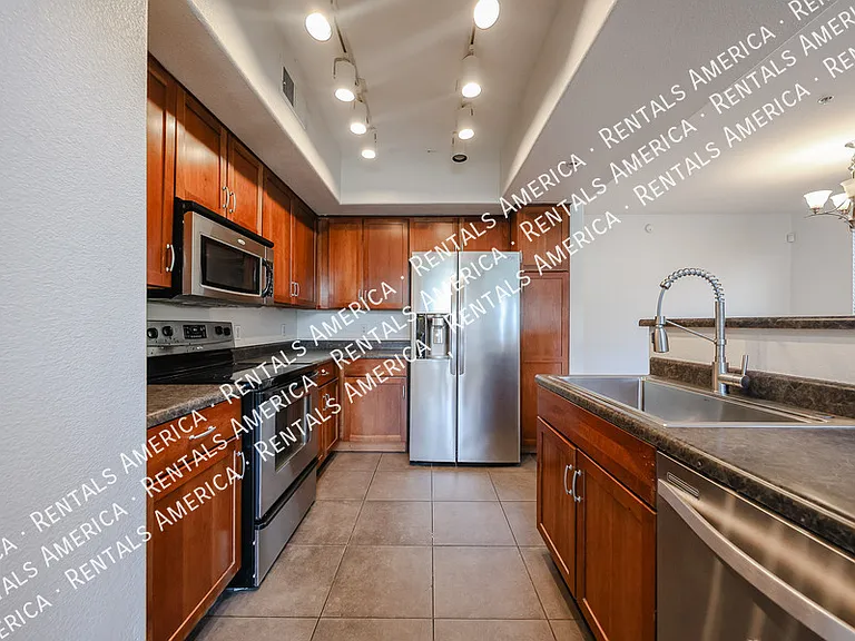 2402 E 5th St #1515 — Photo 9