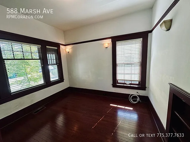 588 Marsh Ave — Photo 12