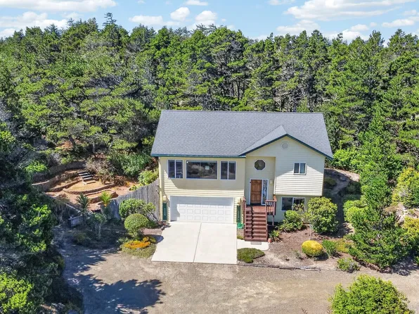 88548 Nautilus Ct, Florence, OR 97439