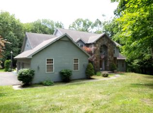 894 S Jensen Rd, Vestal, NY 13850