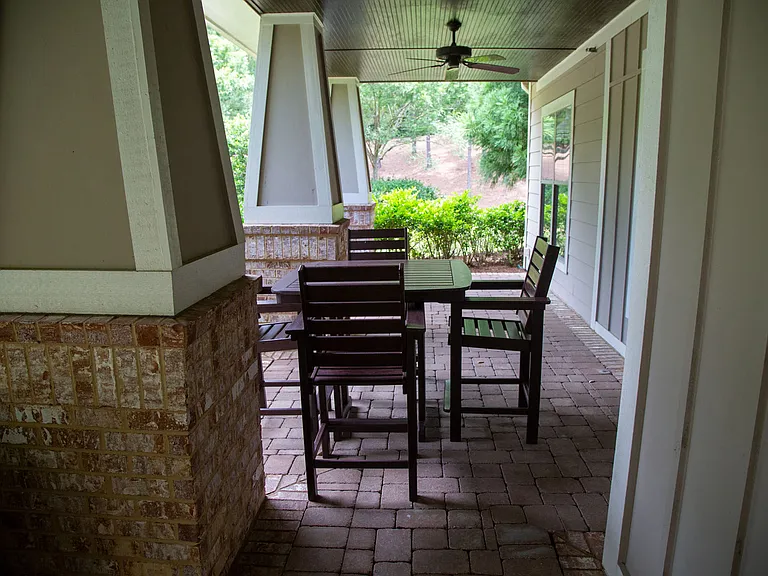 Walton Lakes — Photo 19