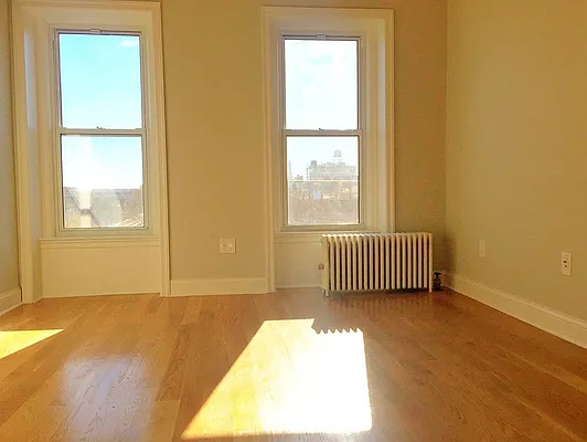 Rented by Rapid Realty Cobble Hill | media 23