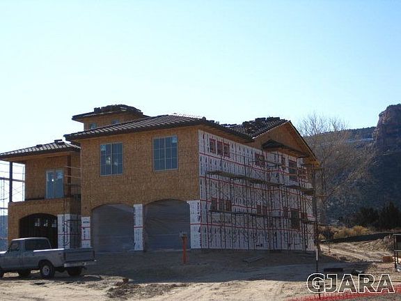2nd image of 2061 S Broadway #401