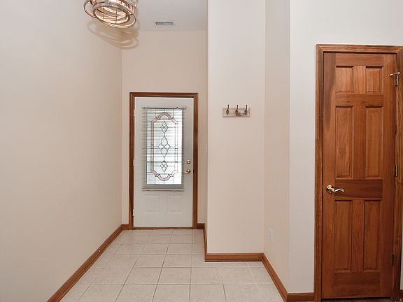2nd image of 1774 Stonewall Cir