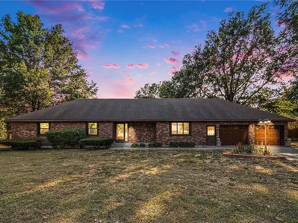 1209 Westridge Dr, Atchison, KS 66002