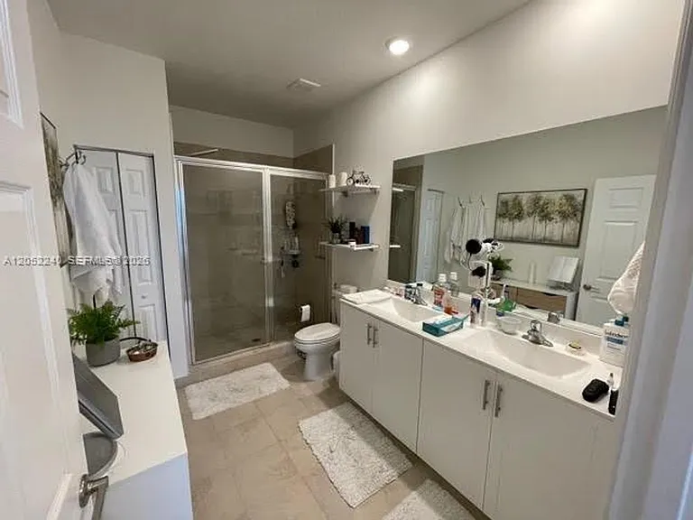 1524 SW 28th St #1524 — Photo 13