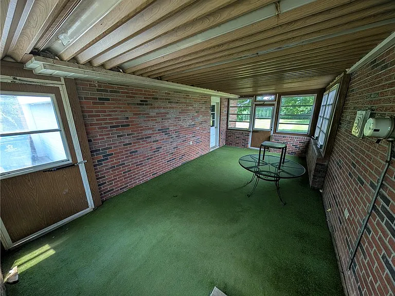 230 Diamond St — Photo 11