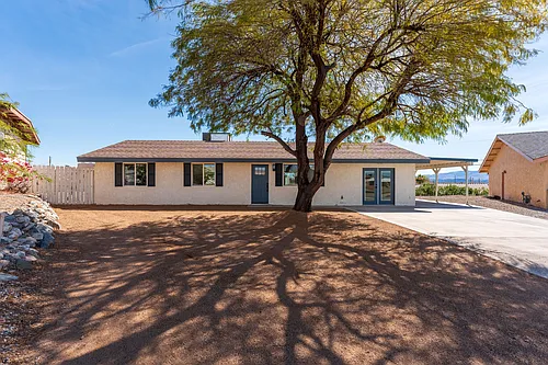 2150 Lake Havasu Plz Photo 1