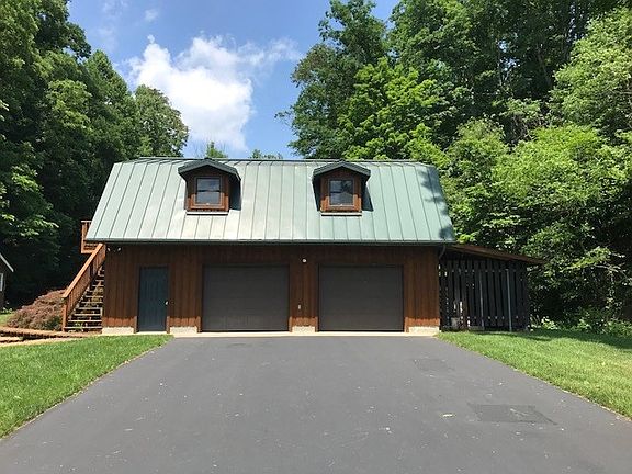Oversize  2 car garage