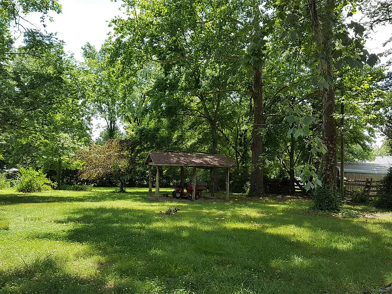 60 Crowden Ln — Photo 19