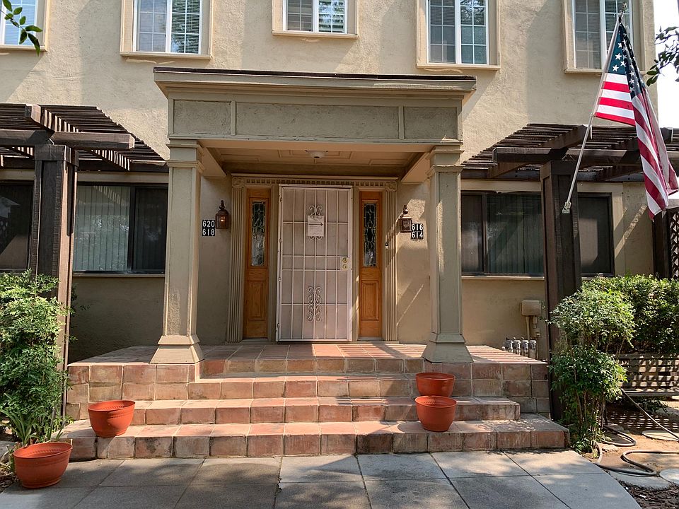 1st image of 618 N College Ave #618