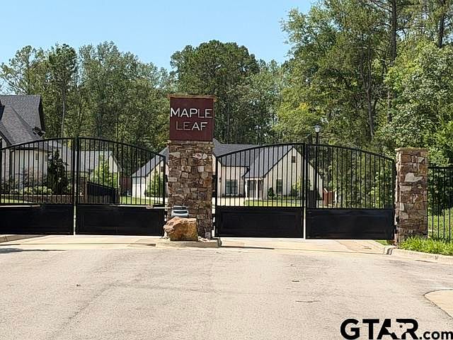 1st image of 7929 Maple Ln