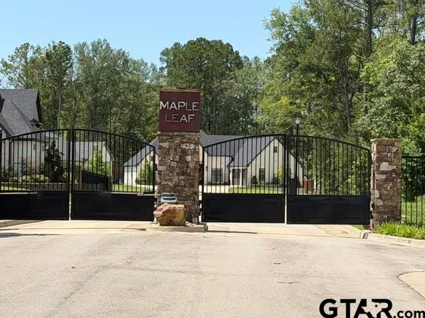 7929 Maple Ln, Tyler, TX 75703