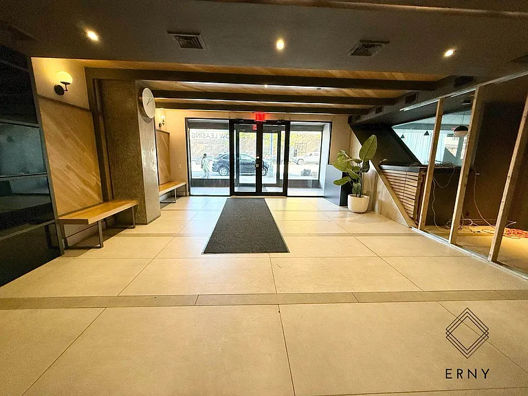 1326 Ocean Ave #7G — Photo 32