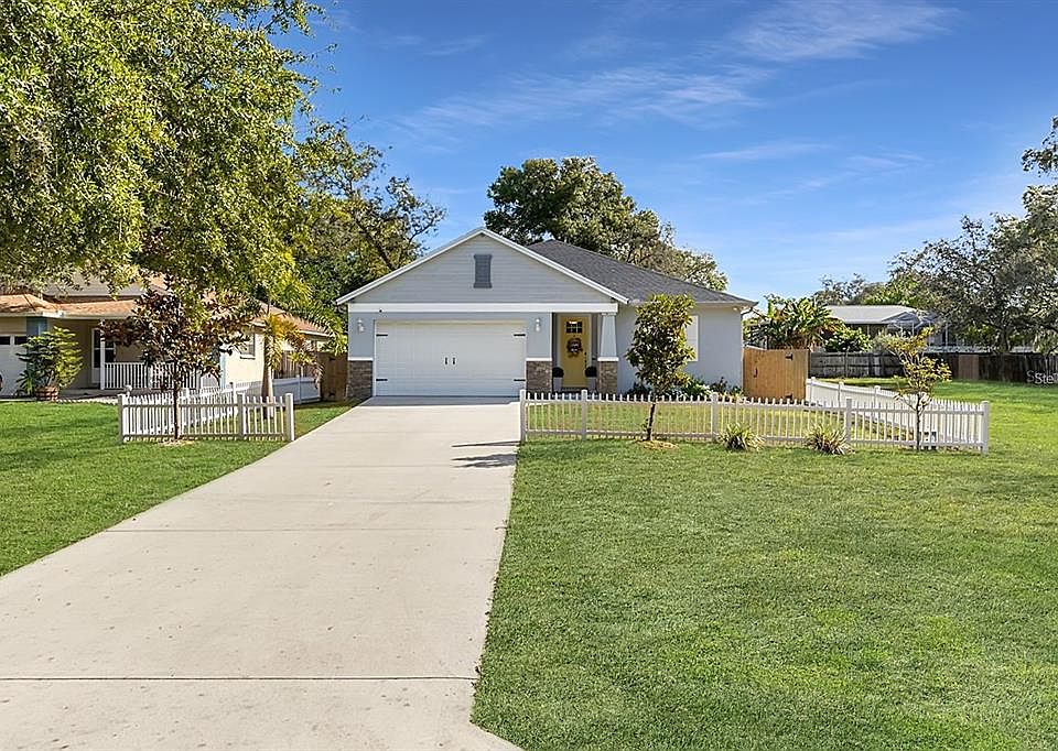 1st image of 1736 POINSETTIA AVENUE