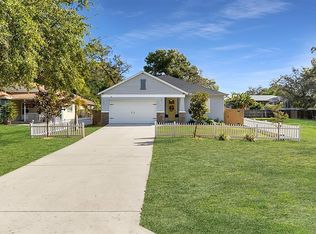 1736 Poinsettia Ave, Tarpon Springs, FL 34689