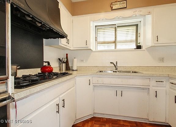 4th image of 6361 N Lowell Ave