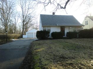 6131 Rosedale Rd, Lansing, MI 48911