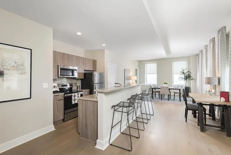The Residences at 300 St. Paul — Photo 3