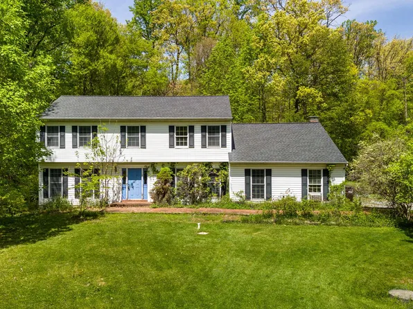 19 Sheep Hill Rd, Fleetwood, PA 19522