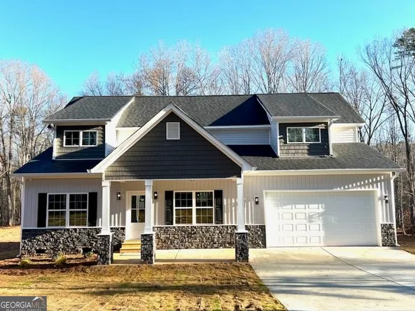 36 Chestnut Ln, Lavonia, GA 30553