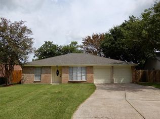 12631 Drifting Winds Dr, Houston, TX 77044