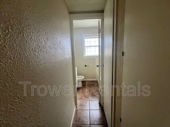 5th image of 1300 Whitaker Ave