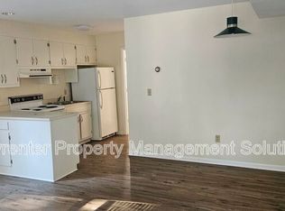 908 Fairfax Ave APT 3, Waynesboro, VA 22980