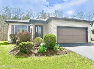 44 Gentry Ln, Queensbury, NY 12804