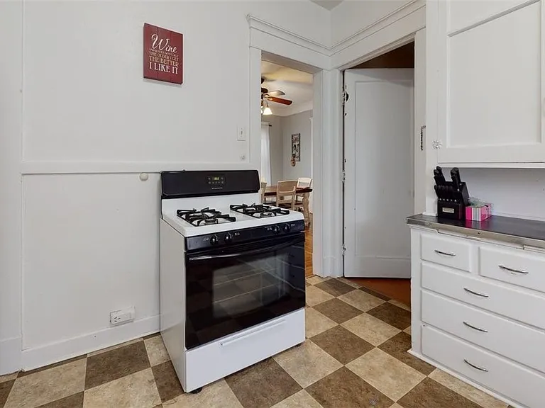 139 Fordham Dr — Photo 5