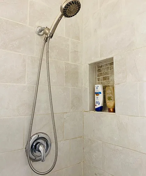 415 Lucy Ct — Photo 25