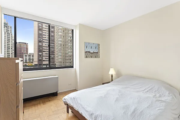 Rented by Halstead Real Estate | media 22