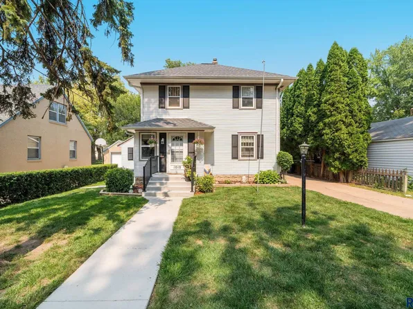 1010 W 7th St, Sioux Falls, SD 57104