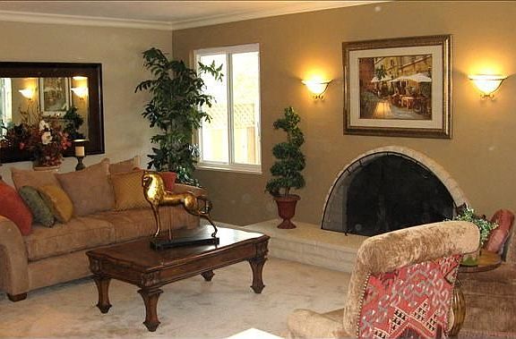 Sunken Living Room, WBF