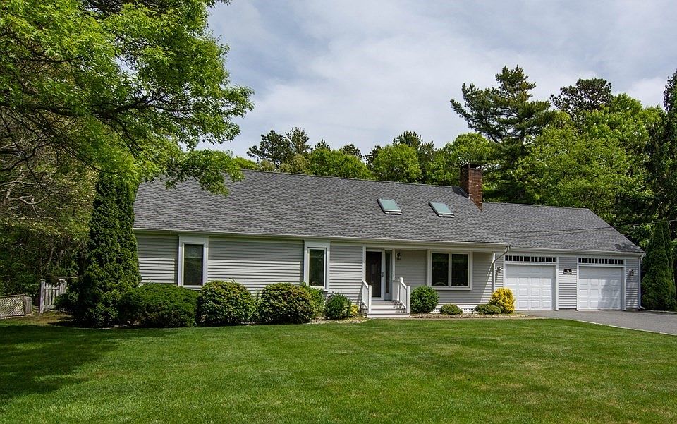 2nd image of 74 Red Brook Rd