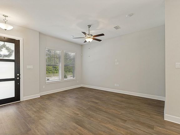4th image of 2135 Creekside Breeze Dr
