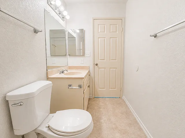 12303 Grevillea Ave — Photo 18