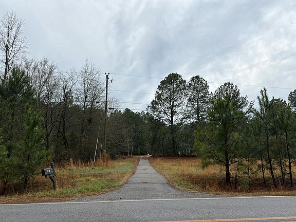 3rd image of 1941 Beaver Dam Rd