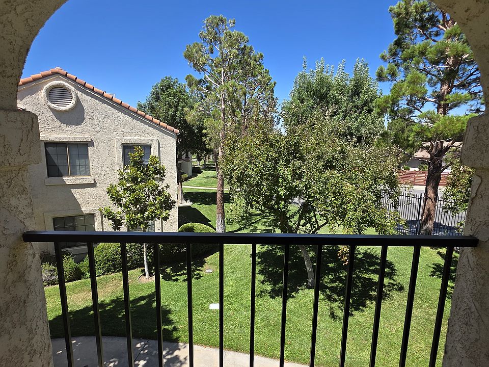 1st image of 2554 Olive Dr APT 134