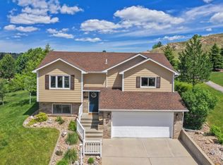 5049 Summerset Dr, Rapid City, SD 57702