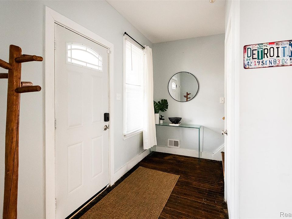 2547 Sheridan St, photo 5