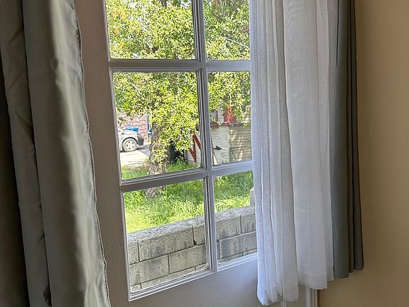 5th image of 4750 Eagle Rock Blvd